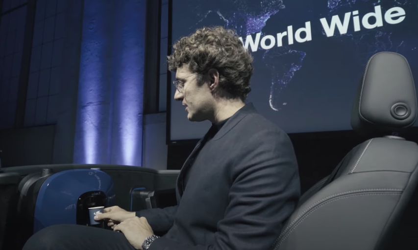 TUC y Lavazza primera máquina de café en vehículos