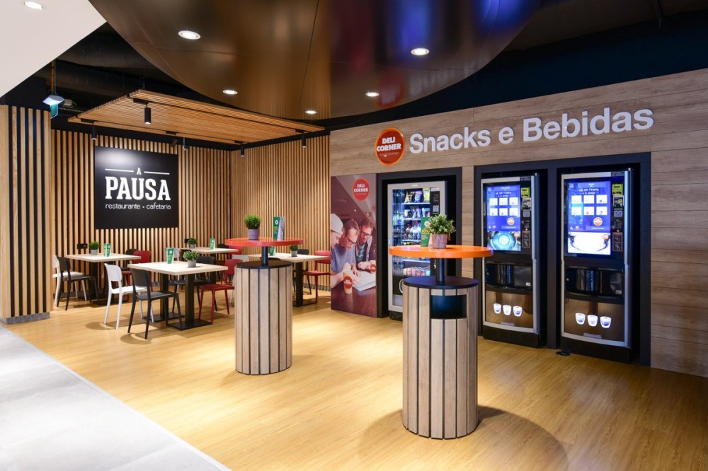 A Pausa, Grupo Areas estaciones de servicio